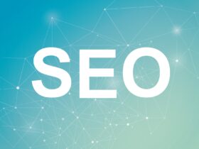 水色のバックに「SEO」の白抜き文字